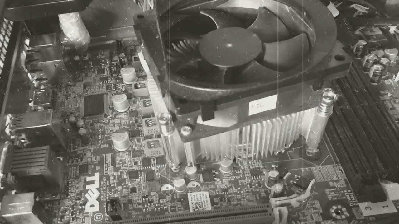 Артаман и Даник разбирают компьютер I Короткометражный хоррор фильм 2022