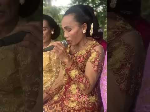 Sinden Mbah Sam dan Mbh Teguh seni kerawitan