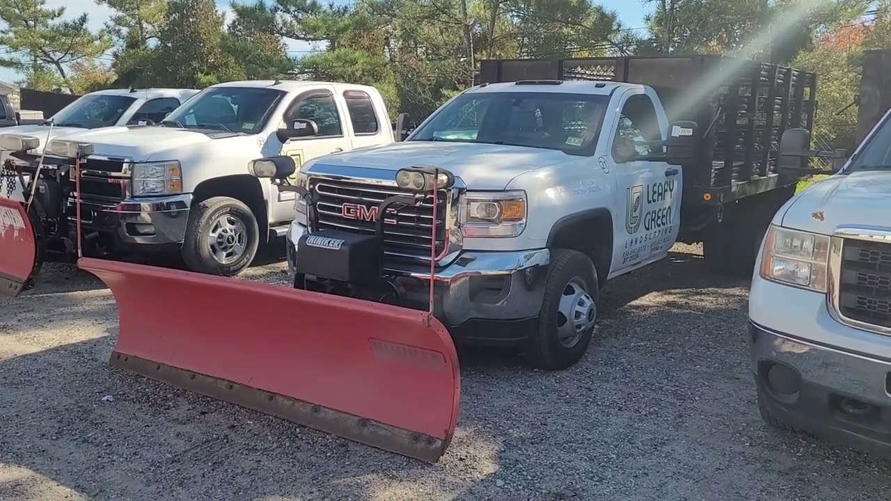 2015 GMC Sierra 3500 Stake Body Truck (LOT# 2536)