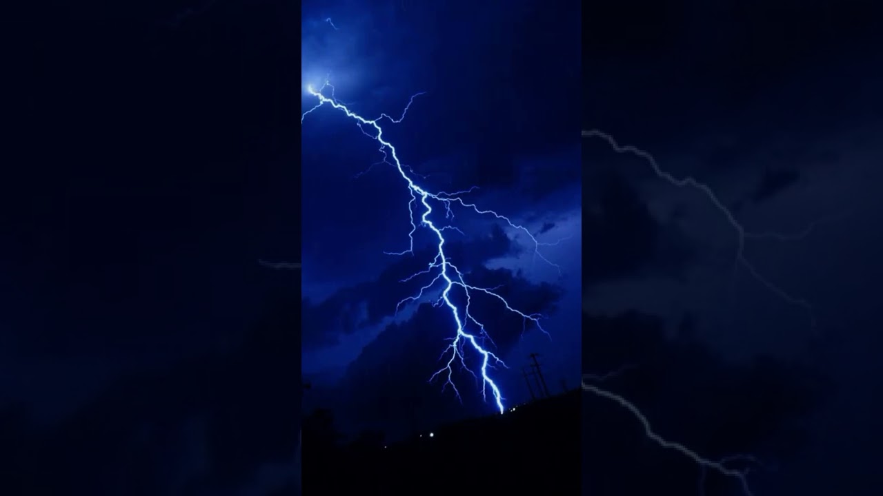 在 YouTube 上觀看「10 Hours of HEAVY Rainstorm Sounds for Stress Relief & Sleep | Thunderstorm Sounds for Sleep」 在 YouTube 上觀看「10 Hours of HEAVY Rainstorm Sounds for Stress Relief & Sleep | Thunderstorm Sounds for Sleep」