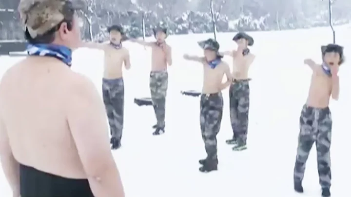 Chinese 'Eagle Dad' trains 13 kids in snow - DayDayNews