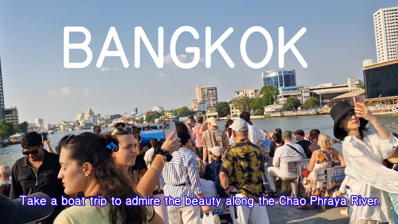 ต่างชาติตะลึง!! เมื่อมาเจอแบบนี้ Take a boat trip to admire the beauty along the Chao Phraya River.