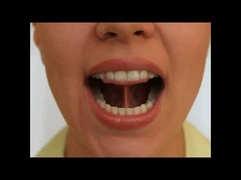 Kortni Keyn ozining ajoyib gimnastika oqituvchisi tomonidan sikiladi