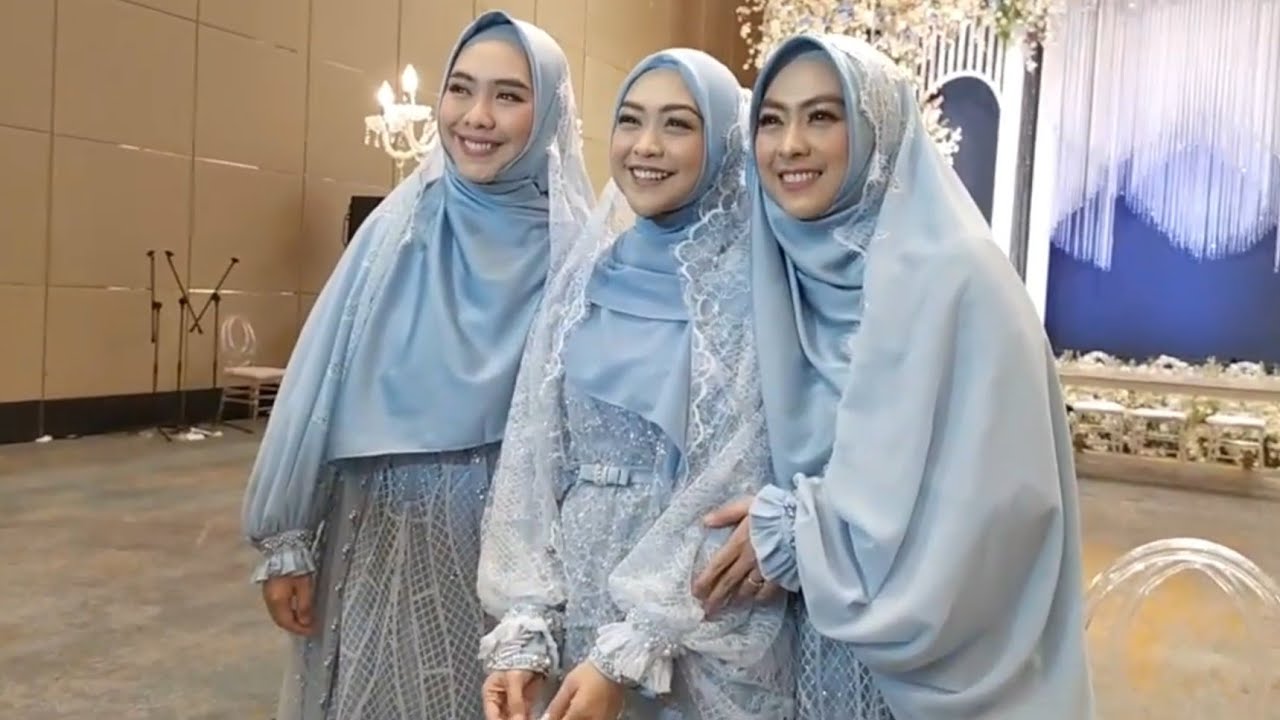 [LIVE!] RIA RICIS Terlihat Anggun dan Mempesona saat Pengajian