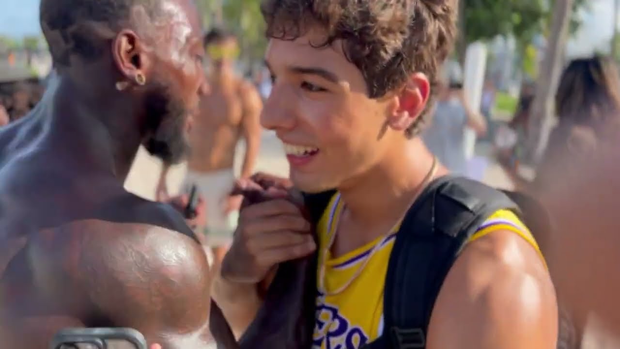 Weights versus calisthenics ​⁠@BrolyGainz007 ​⁠@gokupump ​⁠@theripper3010