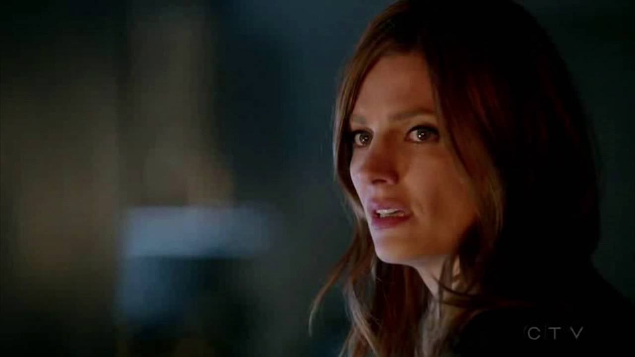 CASTLE &amp; BECKETT - 8X22 Castle Saves Beckett's Life - YouTube