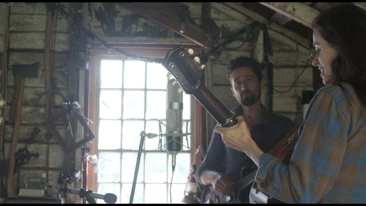 Guarda "Hotter Than Hell" Caitlin Canty with Matt Lorenz LIVE su YouTube Guarda "Hotter Than Hell" Caitlin Canty with Matt Lorenz LIVE su YouTube