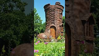 Uniquely stunning Haines shoe house in Pennsylvania.