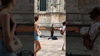 Street Guitarist at Duomo, Milano guitar duomomilano