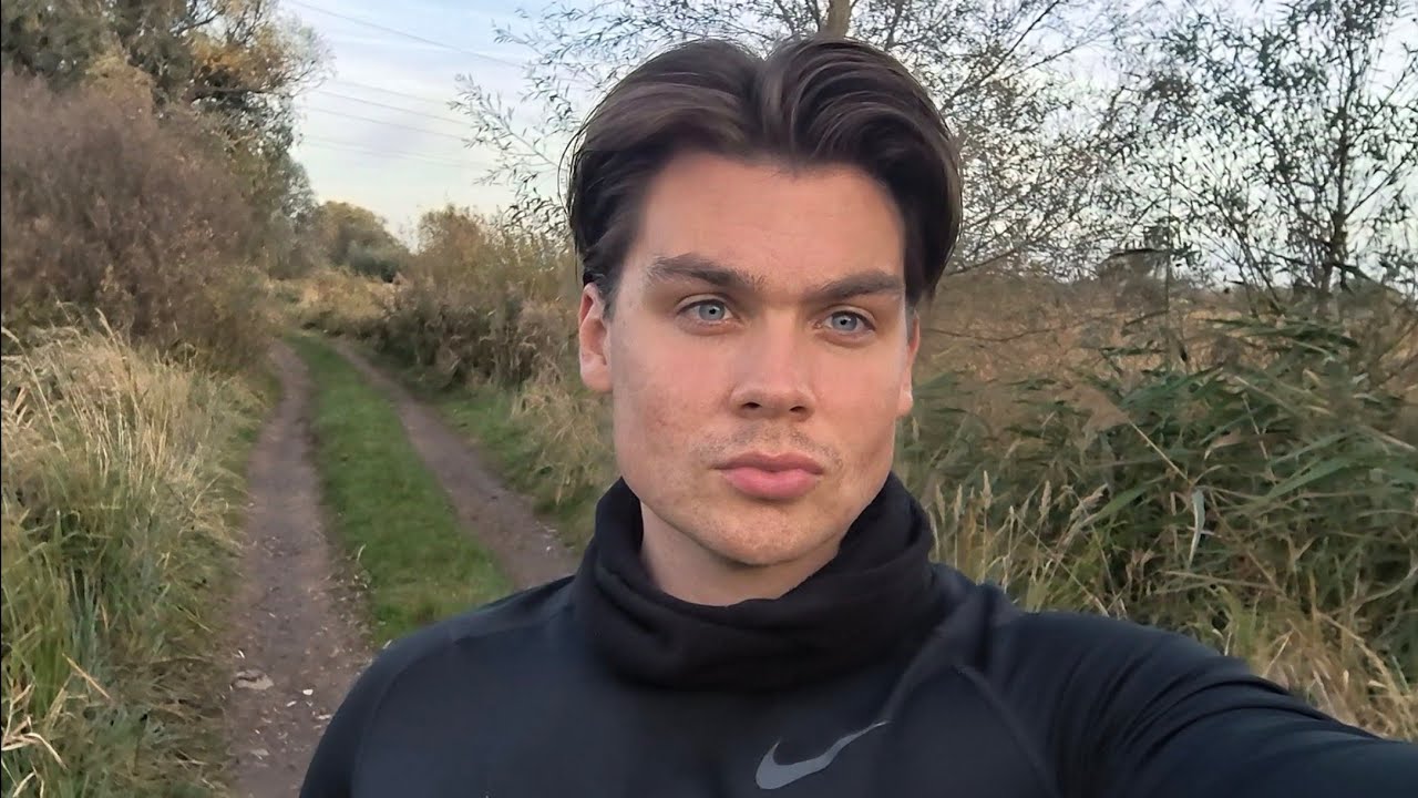 6 signs you're an attractive man