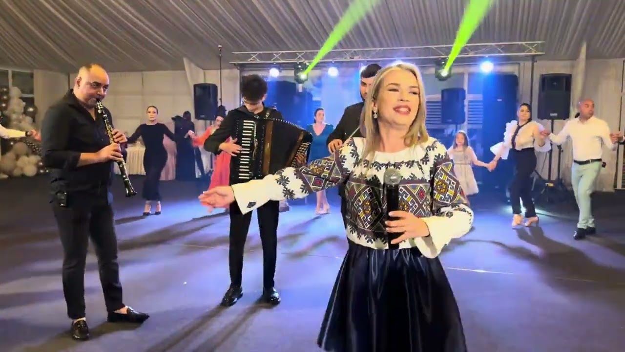 MEGA COLAJ MUZICA DE PETRECERE-ADRIANA DRENEA LIVE MANELE NUNTA FORMATIE NUNTA HIT 2026 CEL MAI TARE