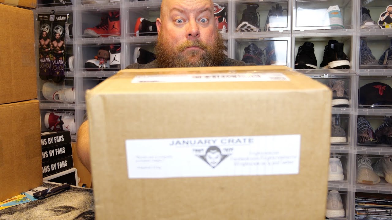 Opening the January 2021 FRIGHT CRATE Horror Mystery Box + 4 inch Statue Inside!