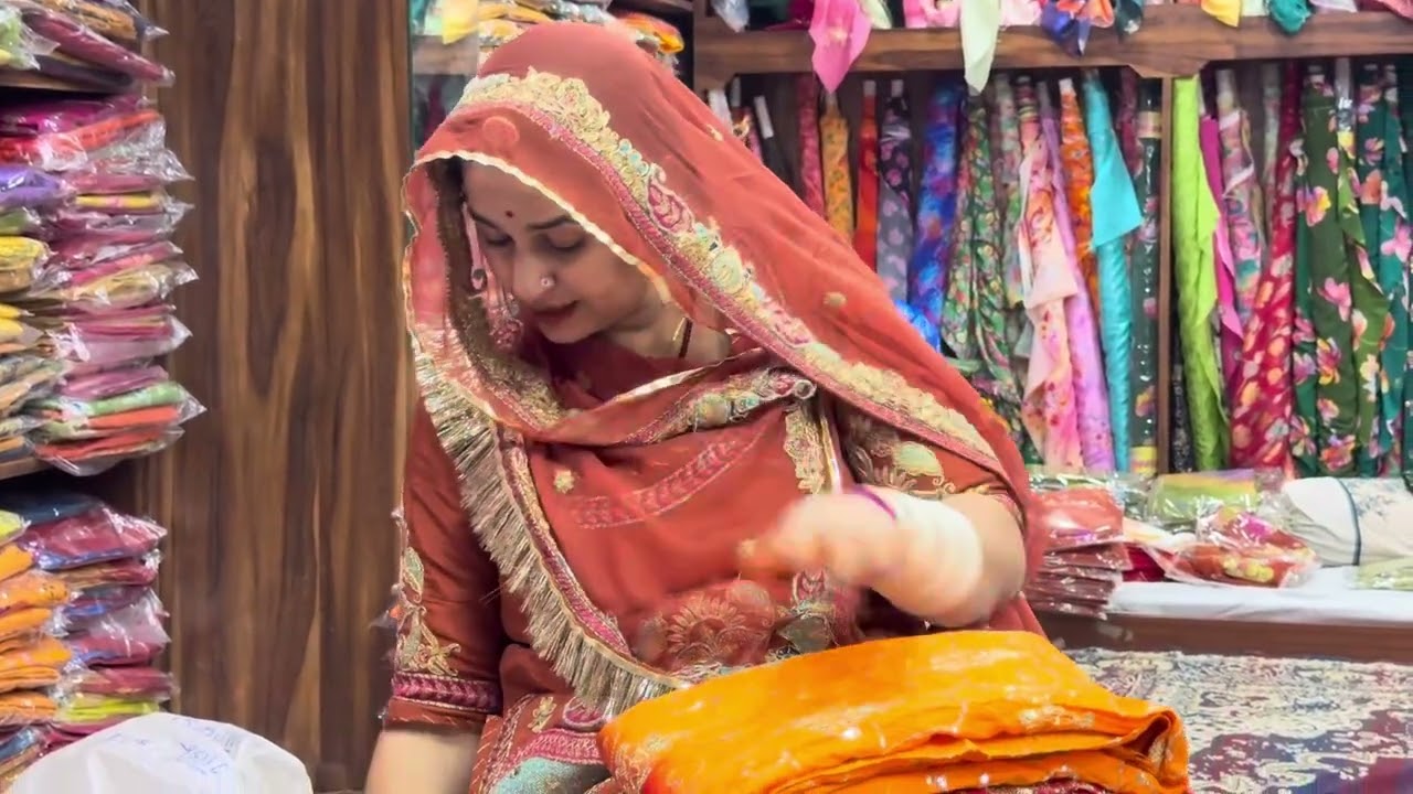 Me gyi sasural shadi m 🥰🌷 kbhi kbhi  itni thak jati hu m ki kisi se baat krne ka mn nhi hota 😓😣😖