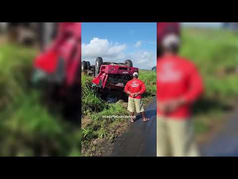 Caminhão capota e motorista fica ferido em Lagarto