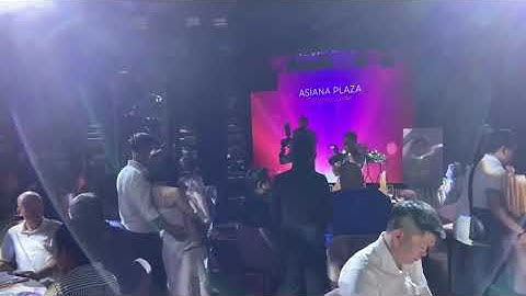 Ông bố trẻ phát biểu thôi nôi cháu Tuệ Nghi