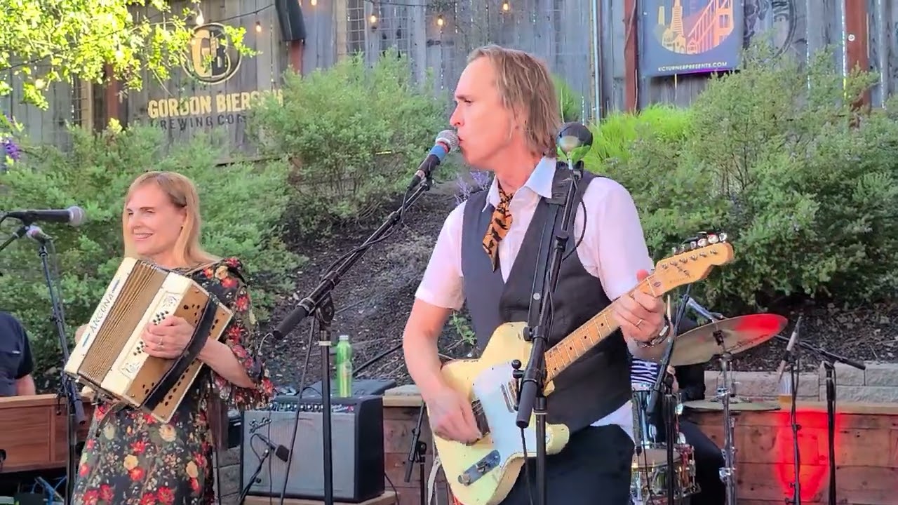 Chuck Prophet & The Mission Express: "Run Primo Run"; 8/7/2022 @ Twin Oaks Roadhouse, Penngrove, CA