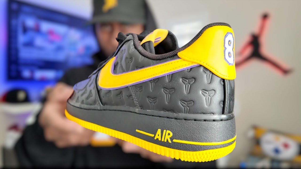 スニーカー Nike Air Force 1 Low Kobe Bryant Lakers Away Kobe x Nike Air Force 1 Lakers “Away” Review and Pick Up