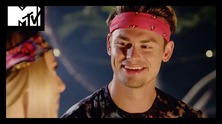 Garrett Sets His Sights On A New Girl | Siesta Key...