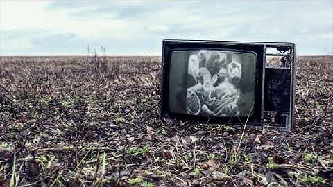 Robot Attack! (Official Music Video) - Icosahedron