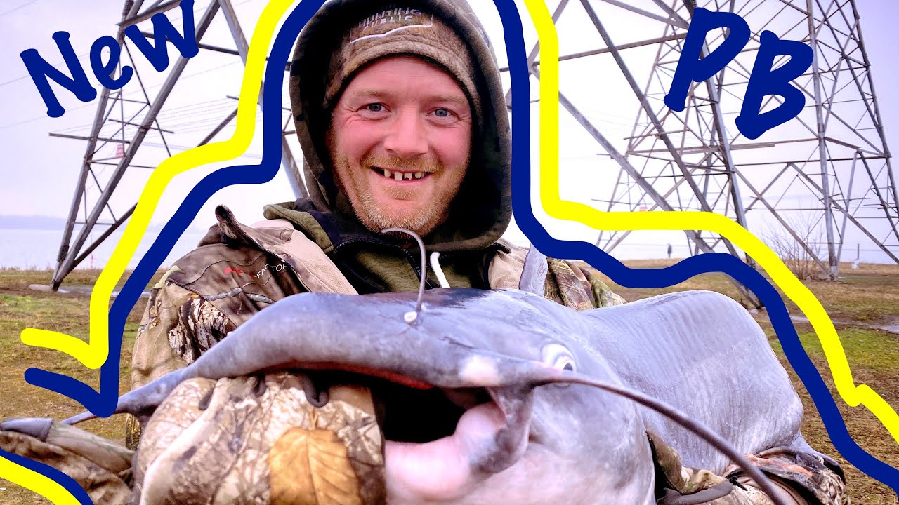 Catching GIANT BLUE CATFISH!!! Powerton lake YouTube