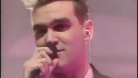 The Smiths - Bigmouth Strikes Again (Subtitulado Al Español)
