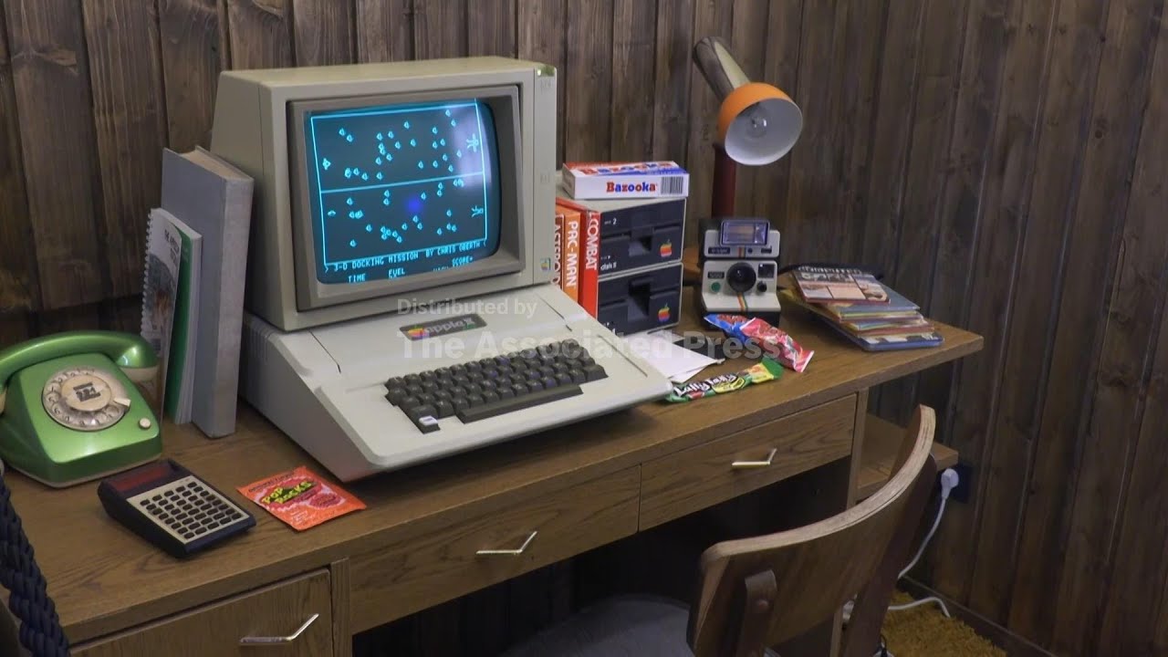 On show - gaming gold, from 70s Atari to 90s Nintendo - YouTube