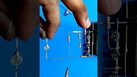 single transistor led flasher | led light flasher circuit | diy led flasher #shorts