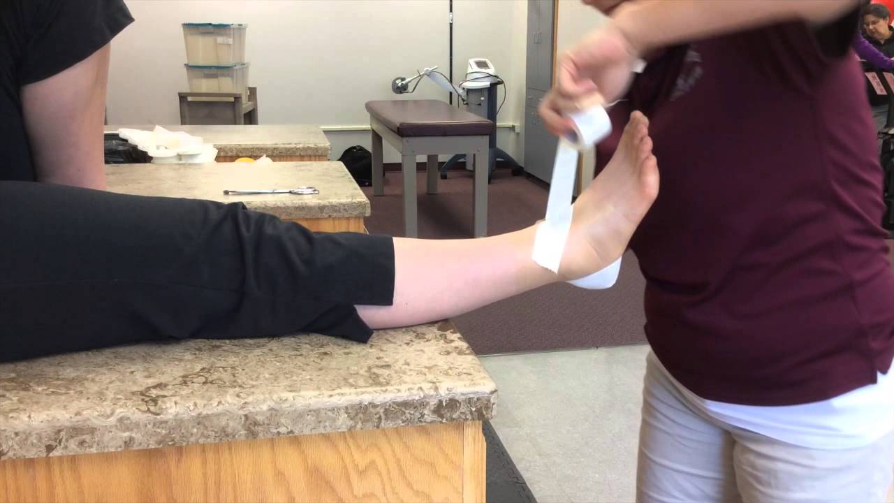 tie heel lock