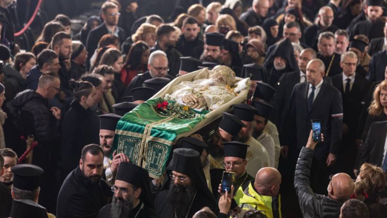 Опело и Погребение на Българския патриарх Неофит. Прощаване с патриарх Неофит.