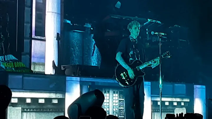 Machine Gun Kelly // Bad Things / Ocean Eyes // Live In Moscow