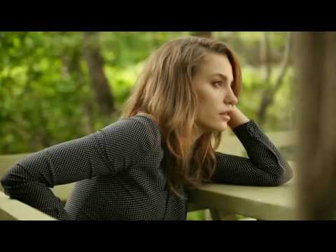 Serenay Sarıkaya  -  Telefonun Başında  (2016)