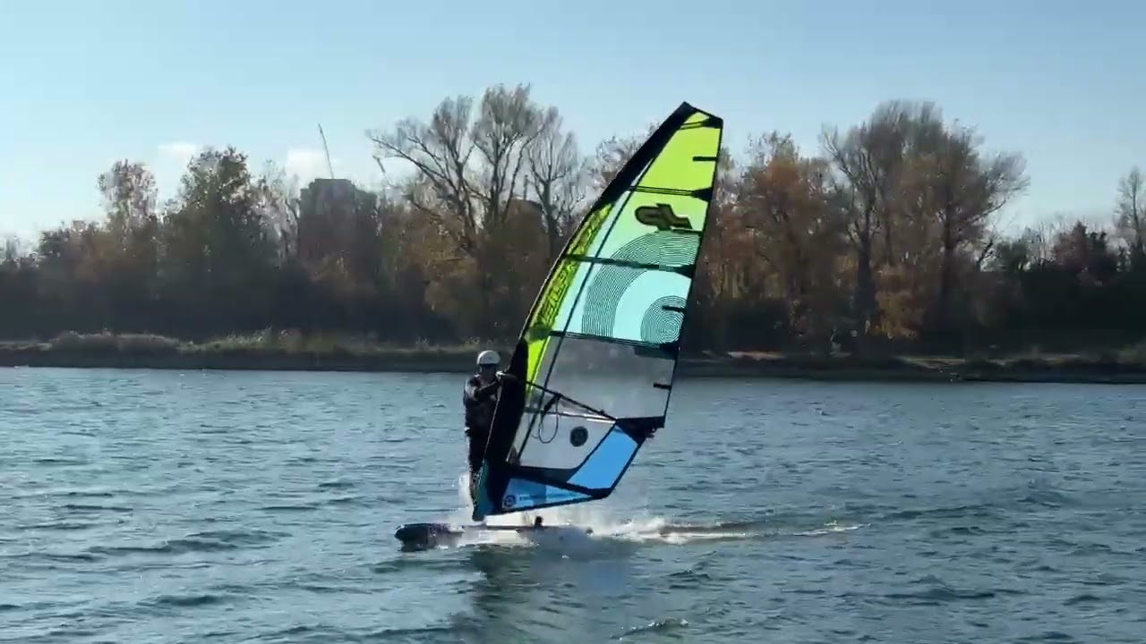 Windfoil First flights New Danube Vienna 