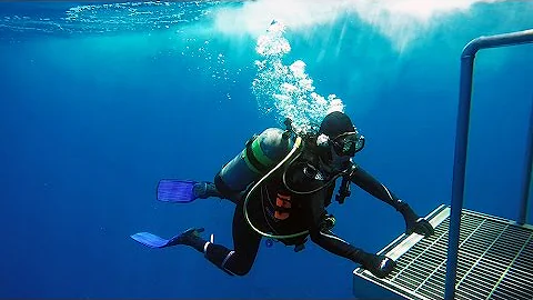WW2 Wreck Diving with Captain JT Barker Hatteras NC Jim Baugh Outdoors TV