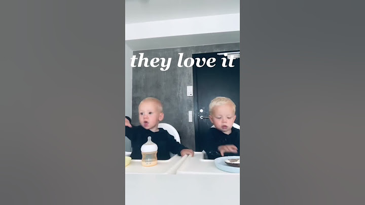 The weird food that danish kids eat for lunch in Denmark 🇩🇰 #twins #copenhagen