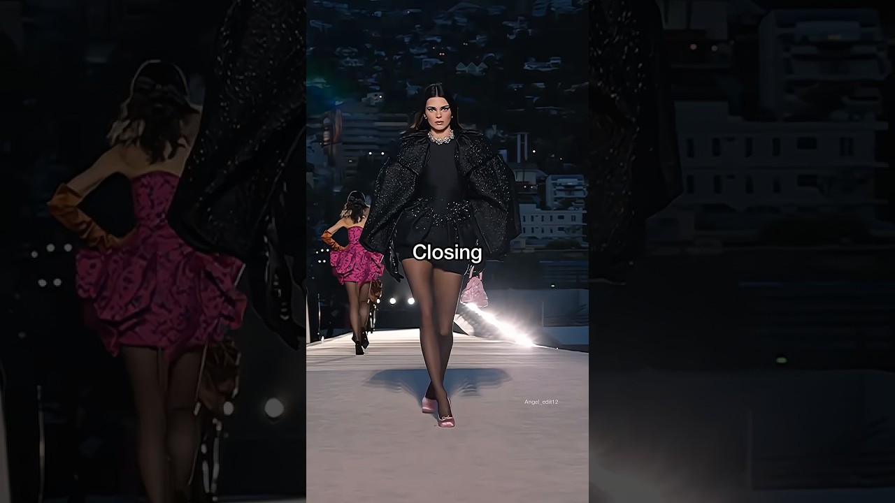 ⁣Gigihadid opening and kendalljenner closing✨ #versacefw23 #kendalljenner #gigihadid #runway #versace