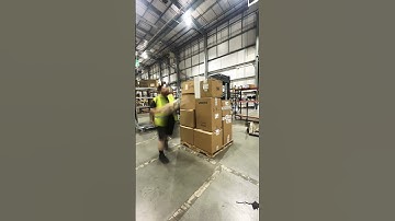 Let’s build a pallet full of orders! #pallet #warehouse #warehouses #order #orders #shipping