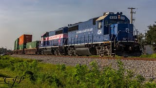 Railfan Shorts: Dual GP40-2's lead FEC 210 in 2020