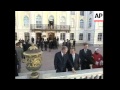 Putin hosts dinner, meets Bush, fireworks