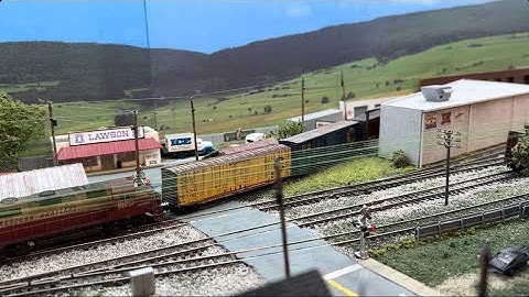 Switching Miller Distribution and ITT Grinnell with the Western Maryland GP40