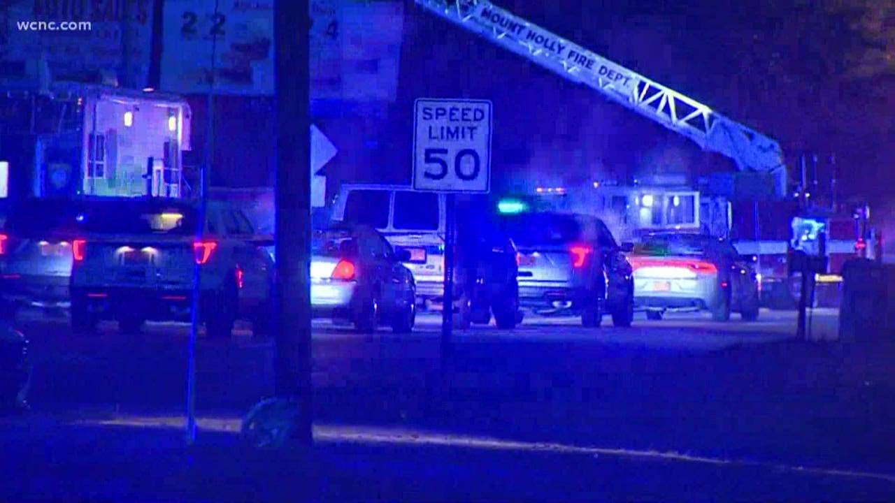 3 hurt in North Carolina police shooting - YouTube