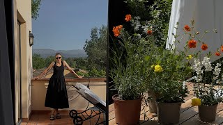 VLOG | A Little Bit Of Everything. Outfits, Gardening & Running