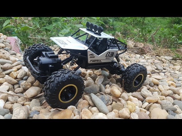 Unboxing and test mini Terrain Cars 1/16 Maxis class=