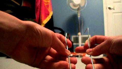 how to make a ipod stand!