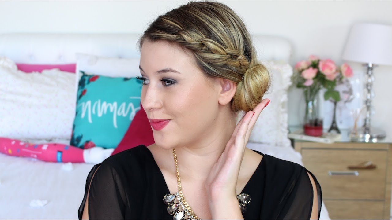 Coque baixo lateral com nós por Niina Secrets | All Things Hair™