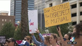 Hundreds rally outside Duval County Courthouse in support of abortion rights