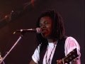 Tracy Chapman - Woman's Work (Live at Farm Aid 1992)