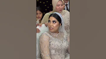 اخت العروسه تبكي Wedding 