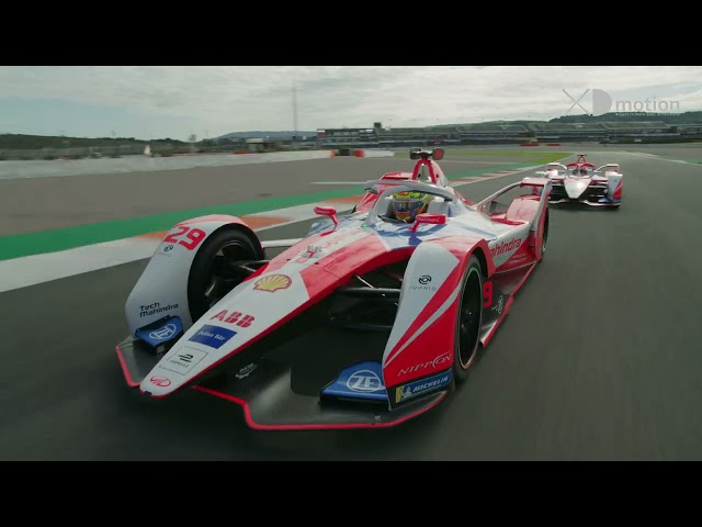 Hi Speed Tracking Vehicle 4K VR - Formula E