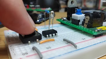 ATtiny Pin Change Interrupt Demo LEAP#529