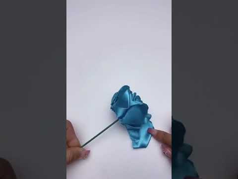 طريق صنع وردة بالحاشية